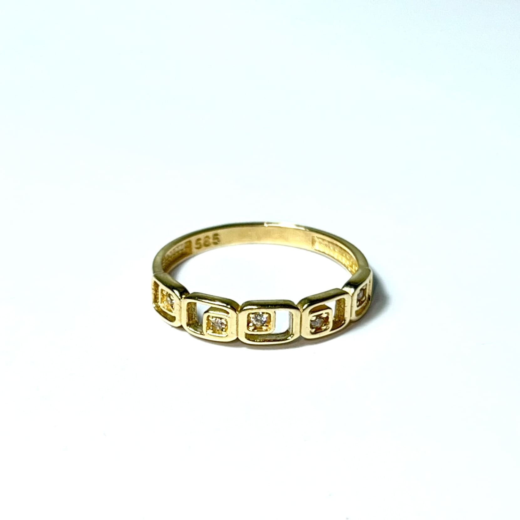 Mens Ring - 14 Carat Gold - 412
