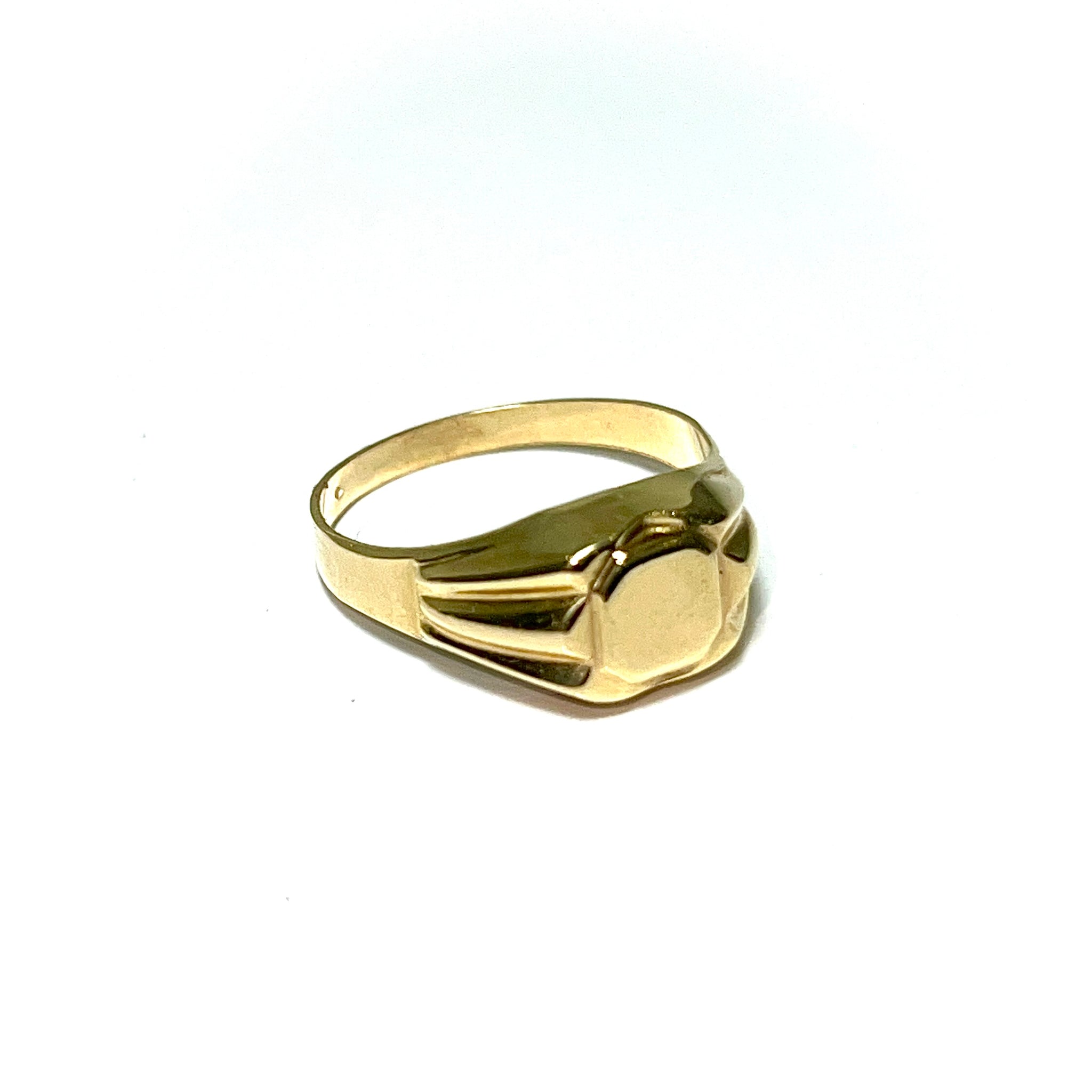 Gents Ring - 14 Carat Gold - 438