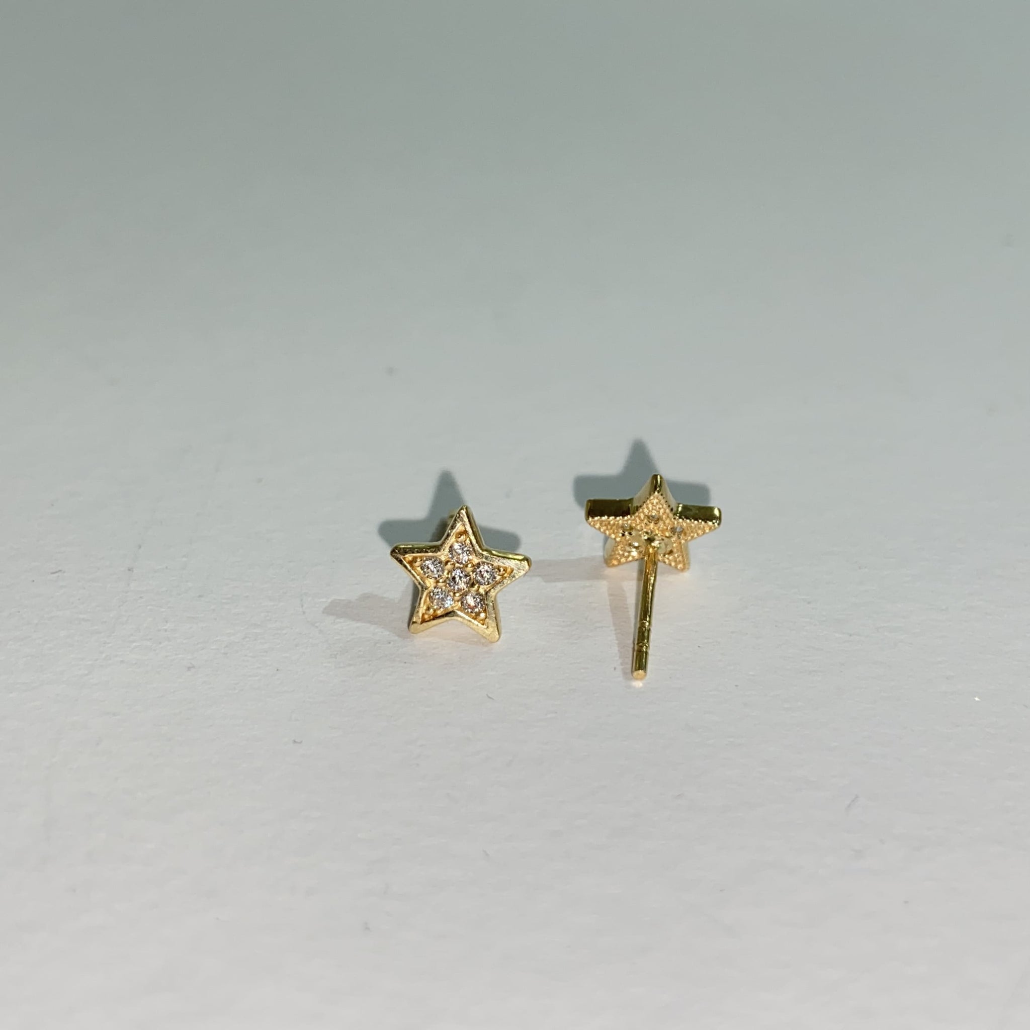 Star earrings / oorbellen 200 - 14 karaat