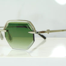 Elite Glasses - Whitegold plated | Polished Diamond Cuts | Emarald Green