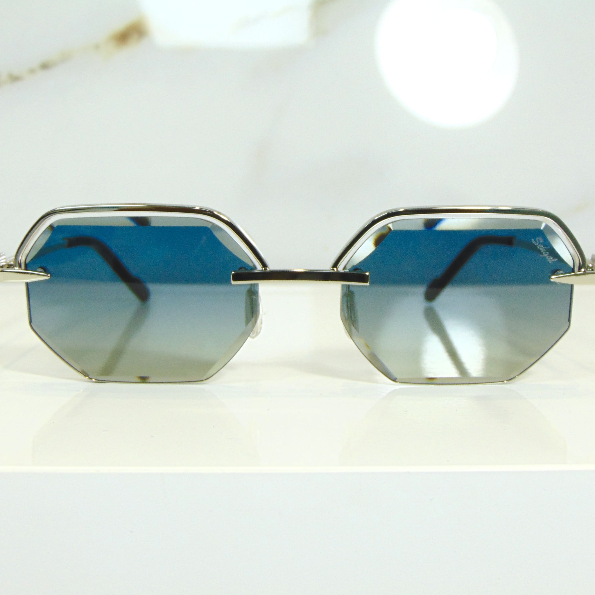 Elite Glasses - 18 Carat Whitegold plated | Polished Diamond Cuts | Blue to Beige