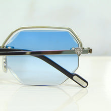 Elite Glasses - Whitegold plated | Polished Diamond Cuts | Heavenly Blue