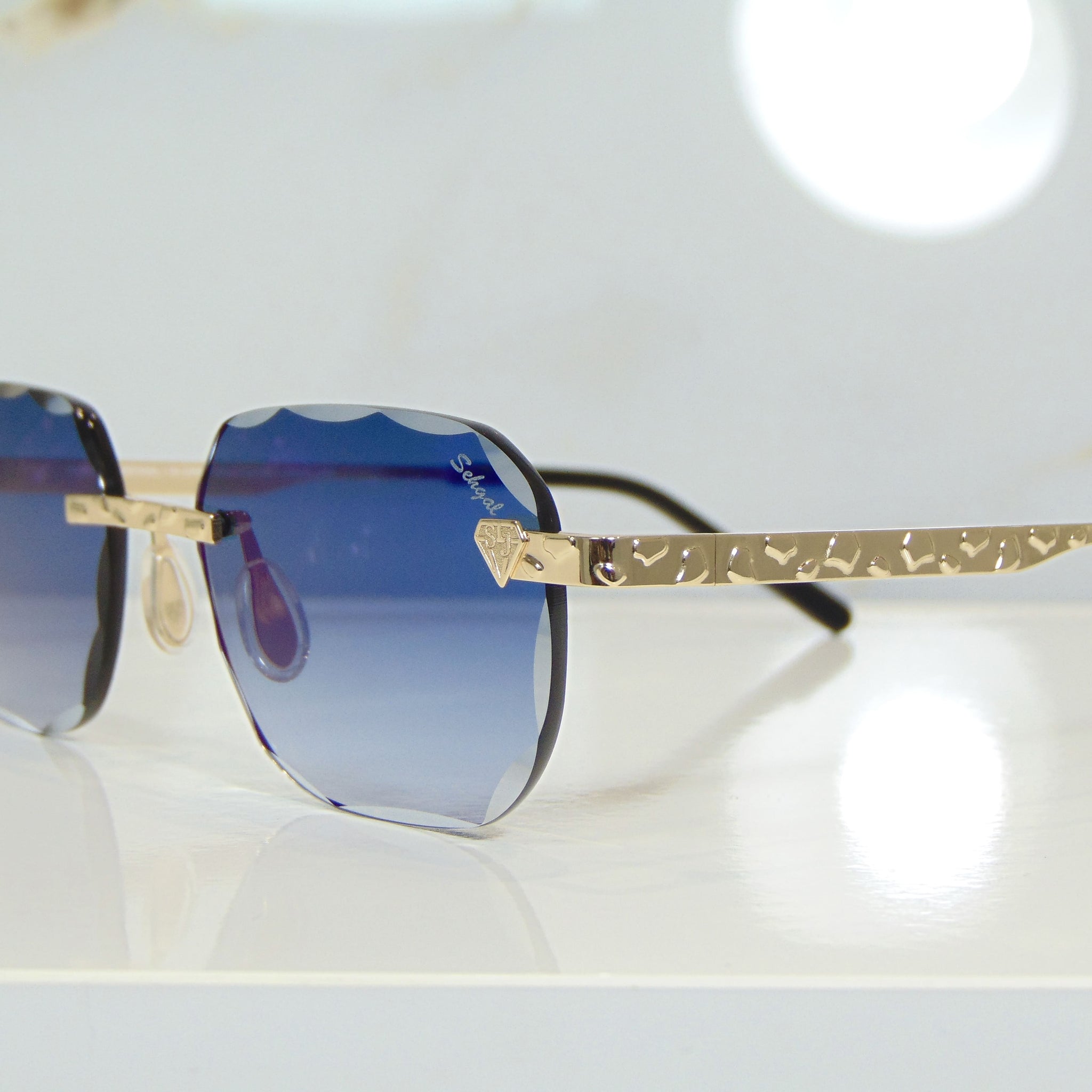 Nugget Glasses - 18 Carat Gold plated | Polished Diamond Cuts | Magical Blue