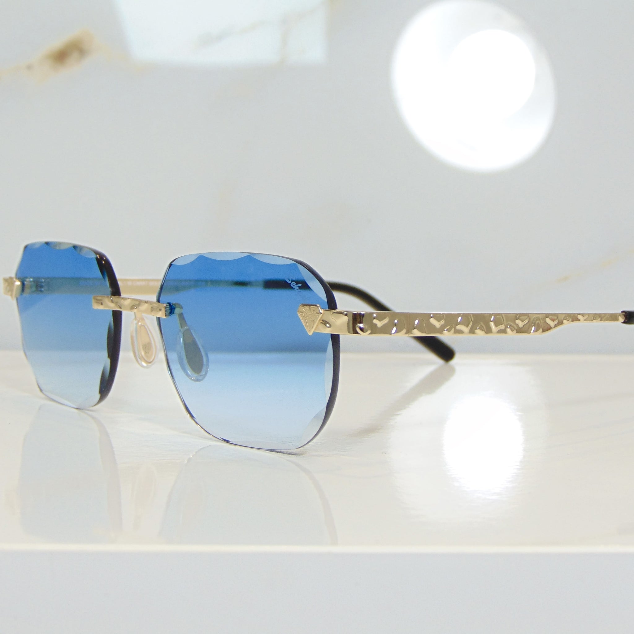 Nugget Glasses - 18 Carat Gold plated | Polished Diamond Cuts | Heavenly Blue