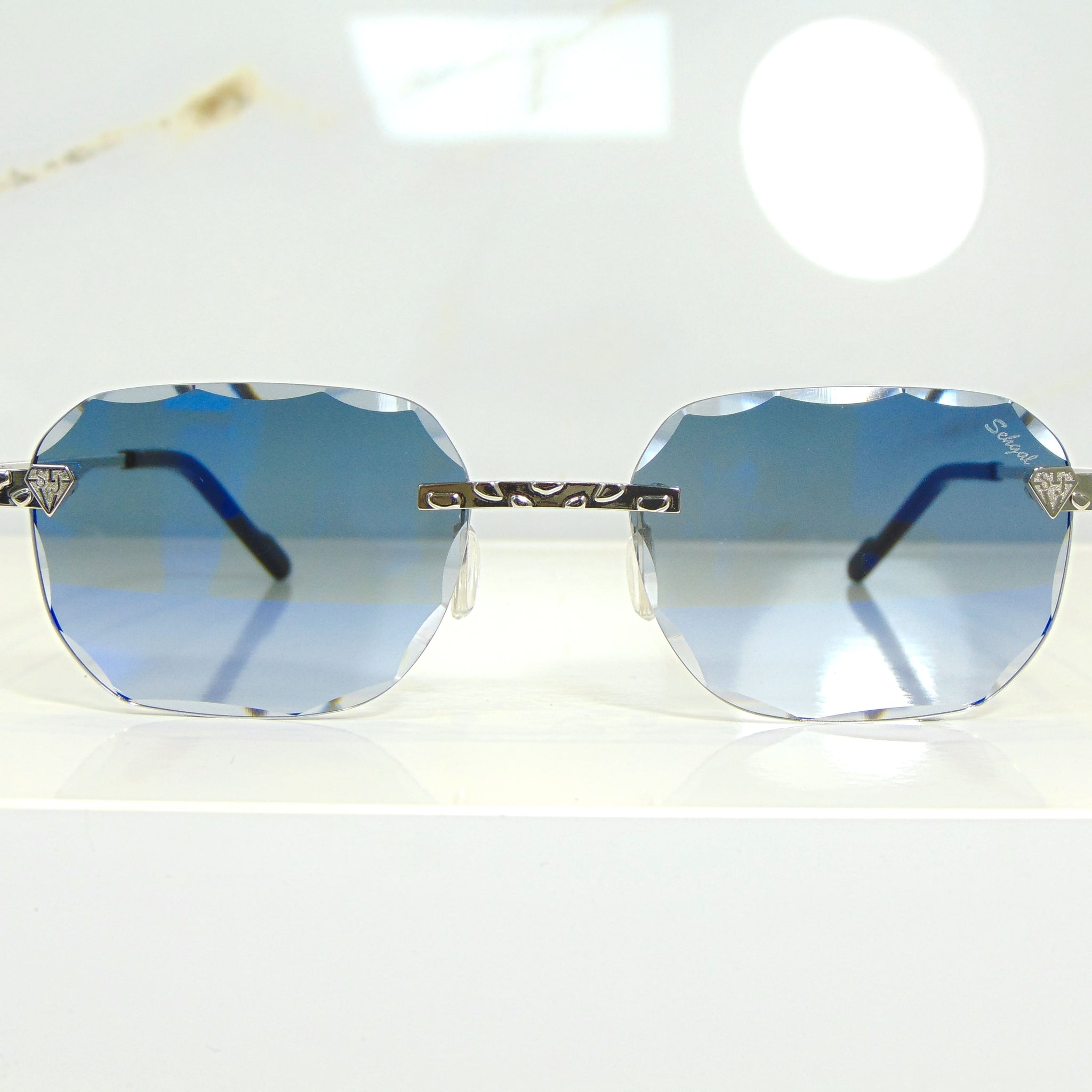 Nugget Glasses - 18 Carat Whitegold plated | Polished Diamond Cuts | Magical Blue