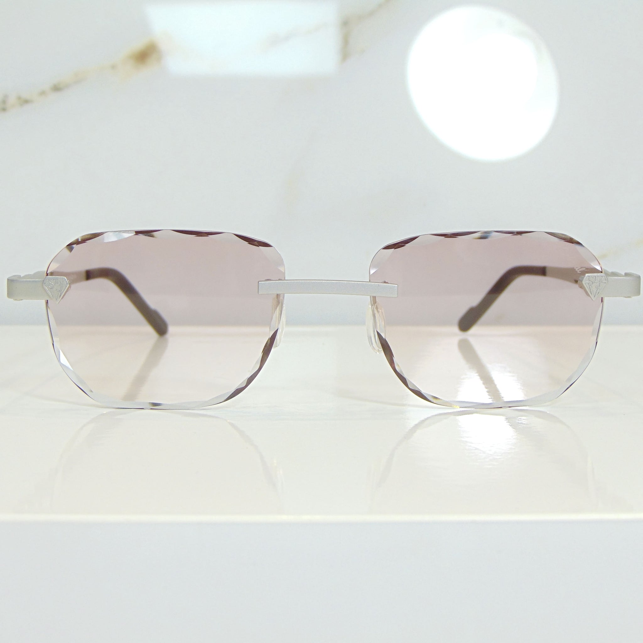 Blade Glasses - 18 Carat Whitegold plated | Polished Diamond Cuts | Lavish Pink