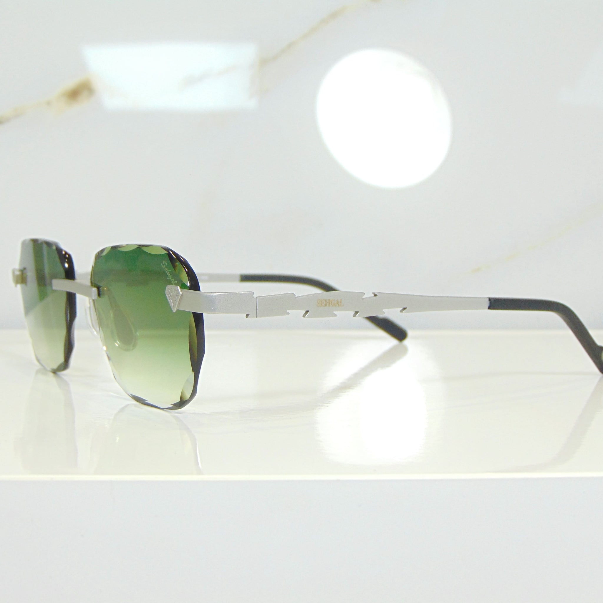 Blade Glasses - 18 Carat Whitegold plated | Polished Diamond Cuts | Emarald Green