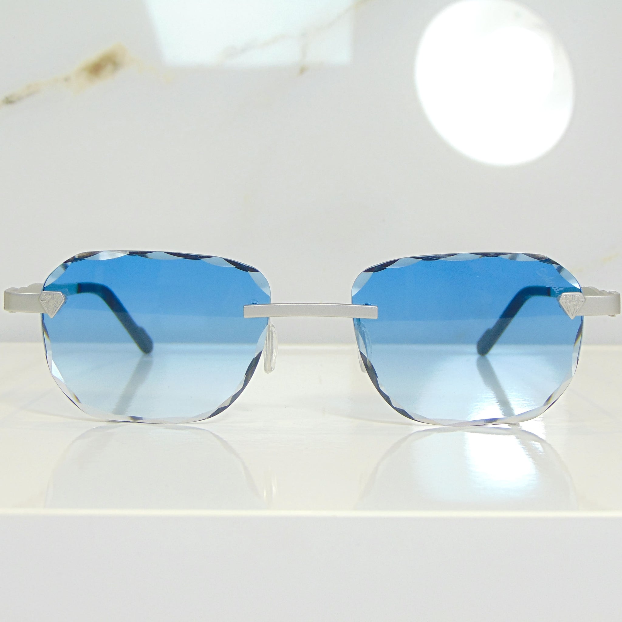 Blade Glasses - 18 Carat Whitegold plated | Polished Diamond Cuts | Heavenly Blue