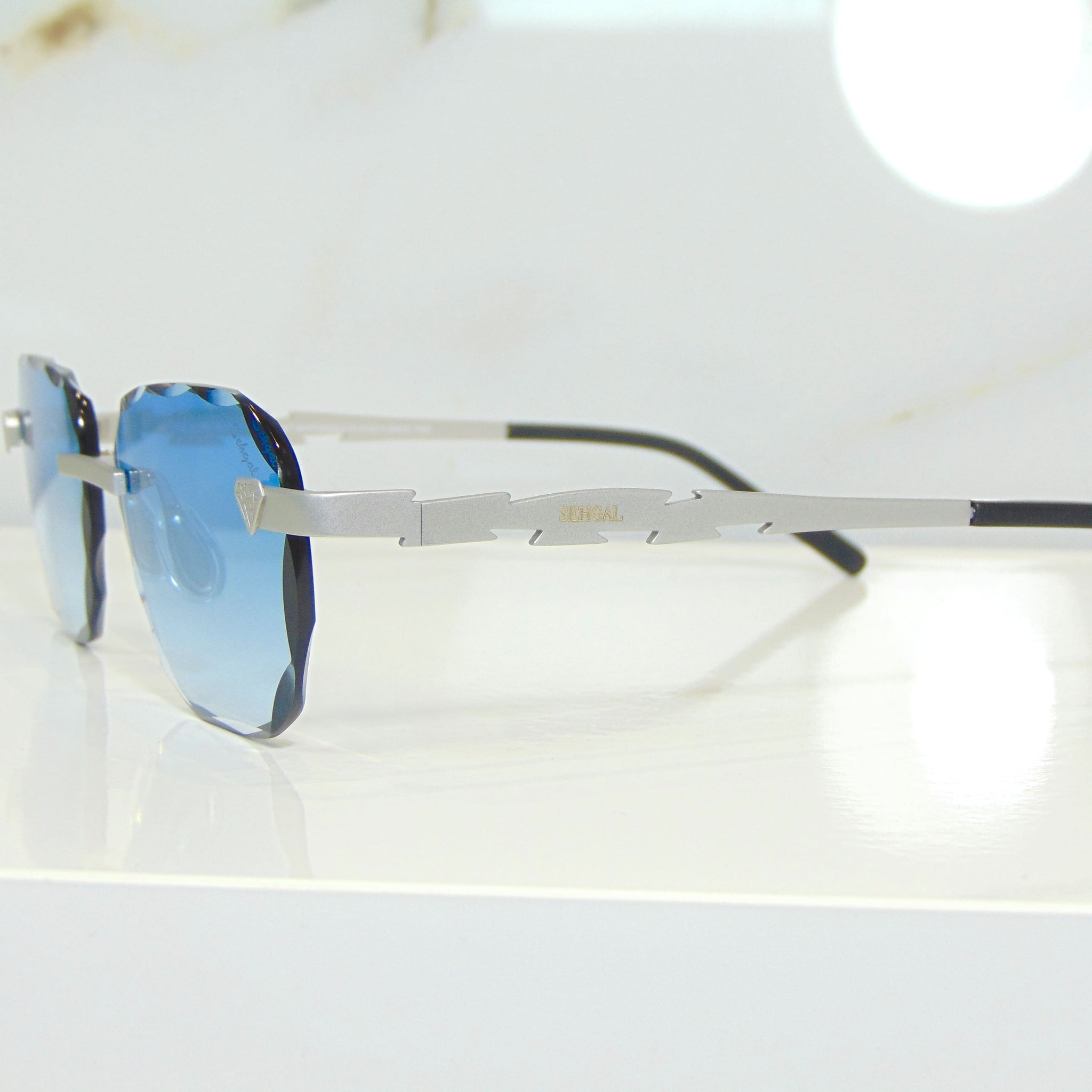 Blade Glasses - 18 Carat Whitegold plated | Polished Diamond Cuts | Heavenly Blue