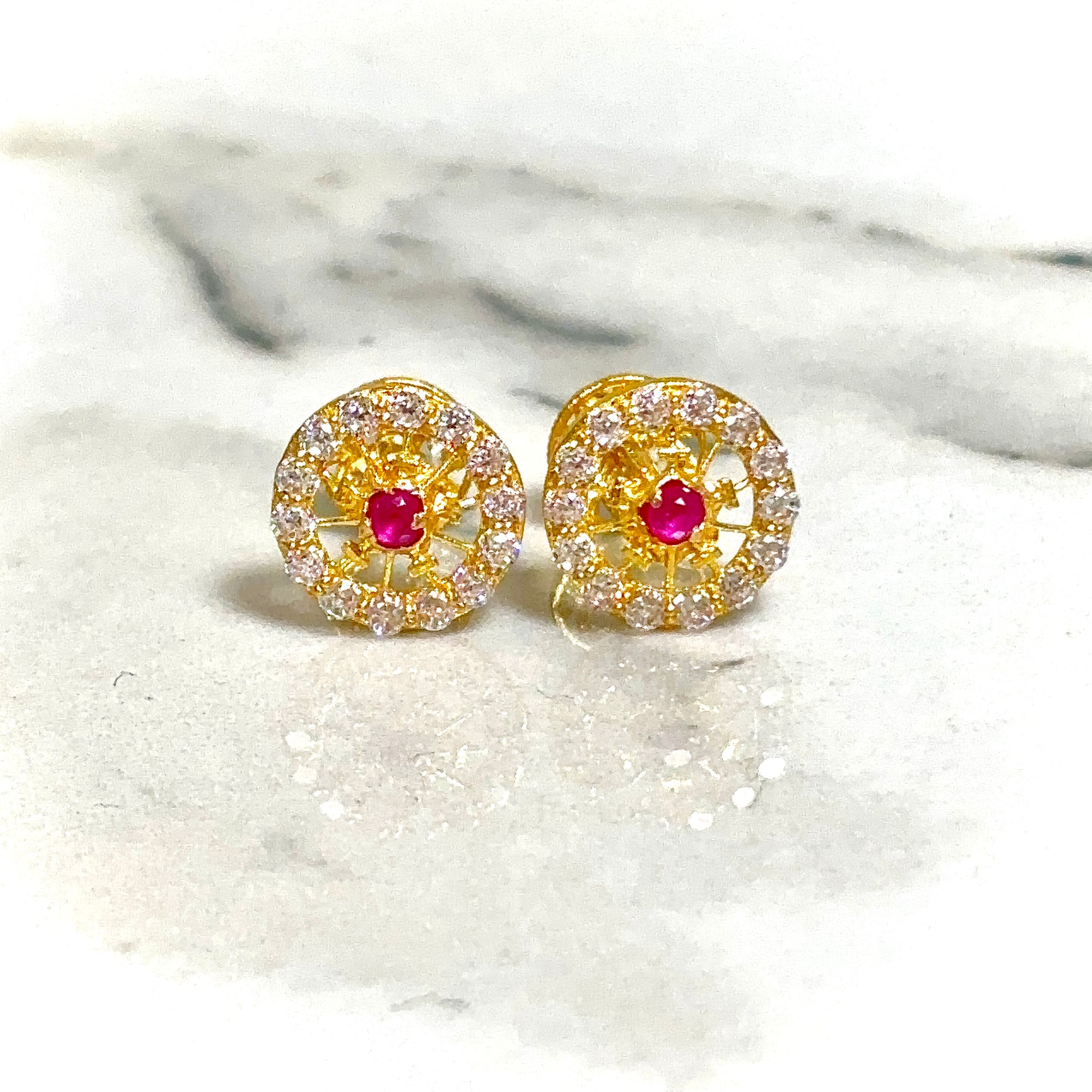 Starlit Charm Earring - 14 carat gold EARV2