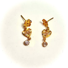 Heart Drop earring - 14 carat gold EARV2