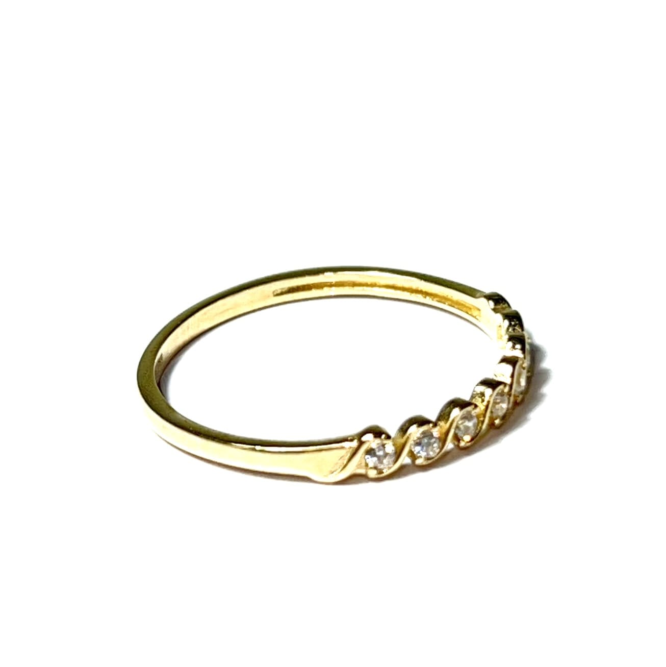 Ladies Ring - 14 Carat Gold - 406