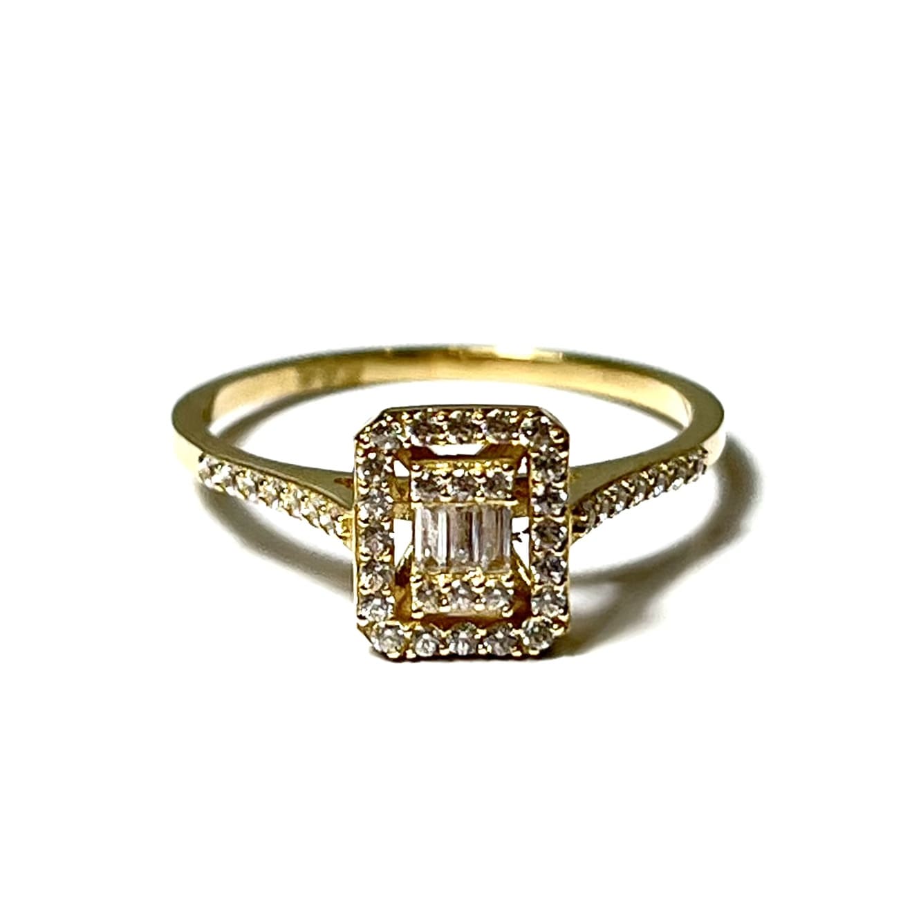 Baguette Ladies Ring - 14 Carat Gold - 403