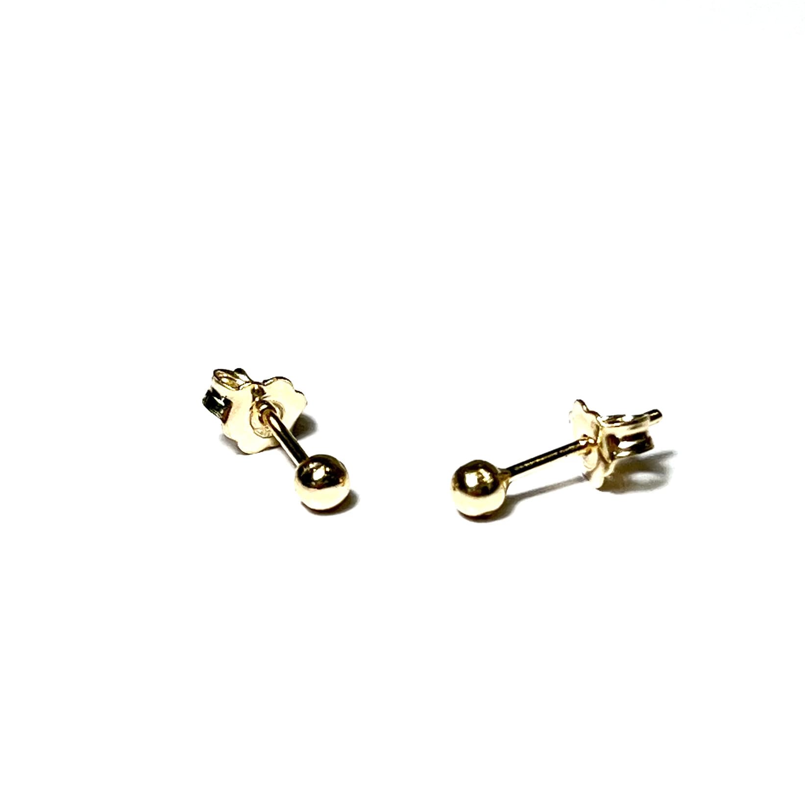 Ladies Earrings - 14 Carat Gold - 3 mm - 379