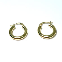 Ladies Earrings - 18 Carat Gold - 16mm - 371