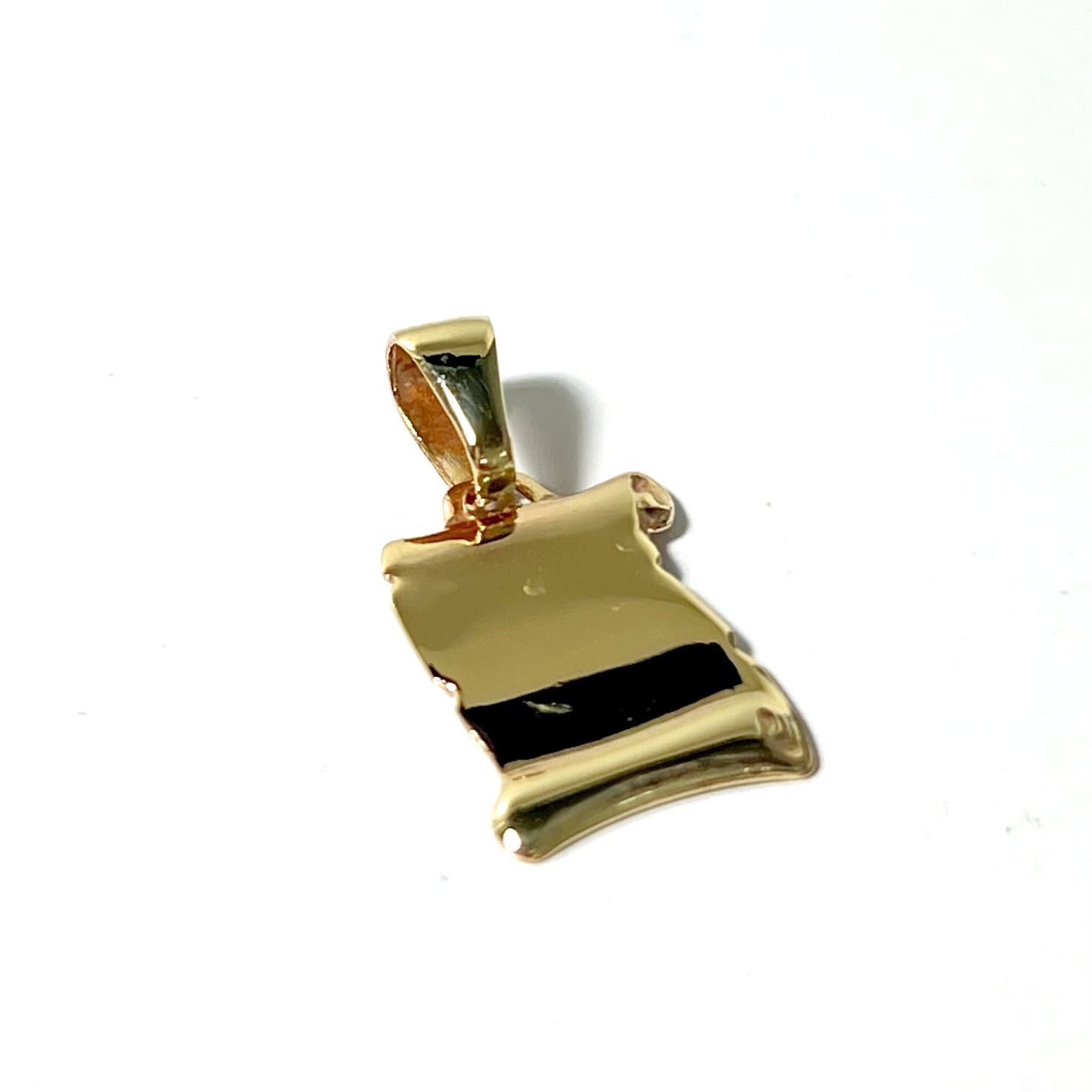 Small Letter Pendant - 14 Carat Gold - 387