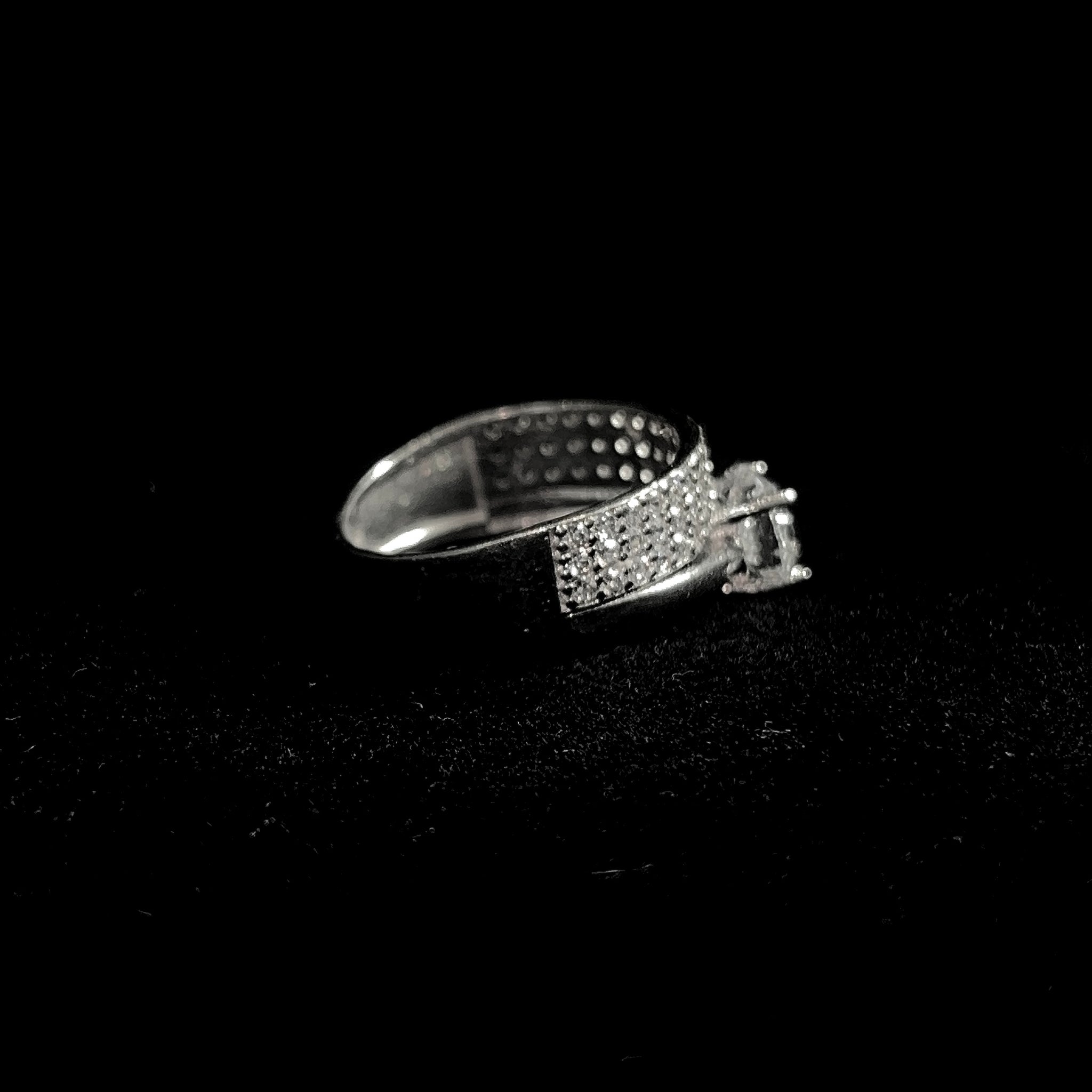 Celestial Spark Ladies Ring - Silver 925