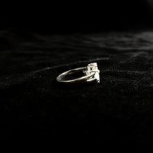 Solitaire Sparkle Ring - Silver 925