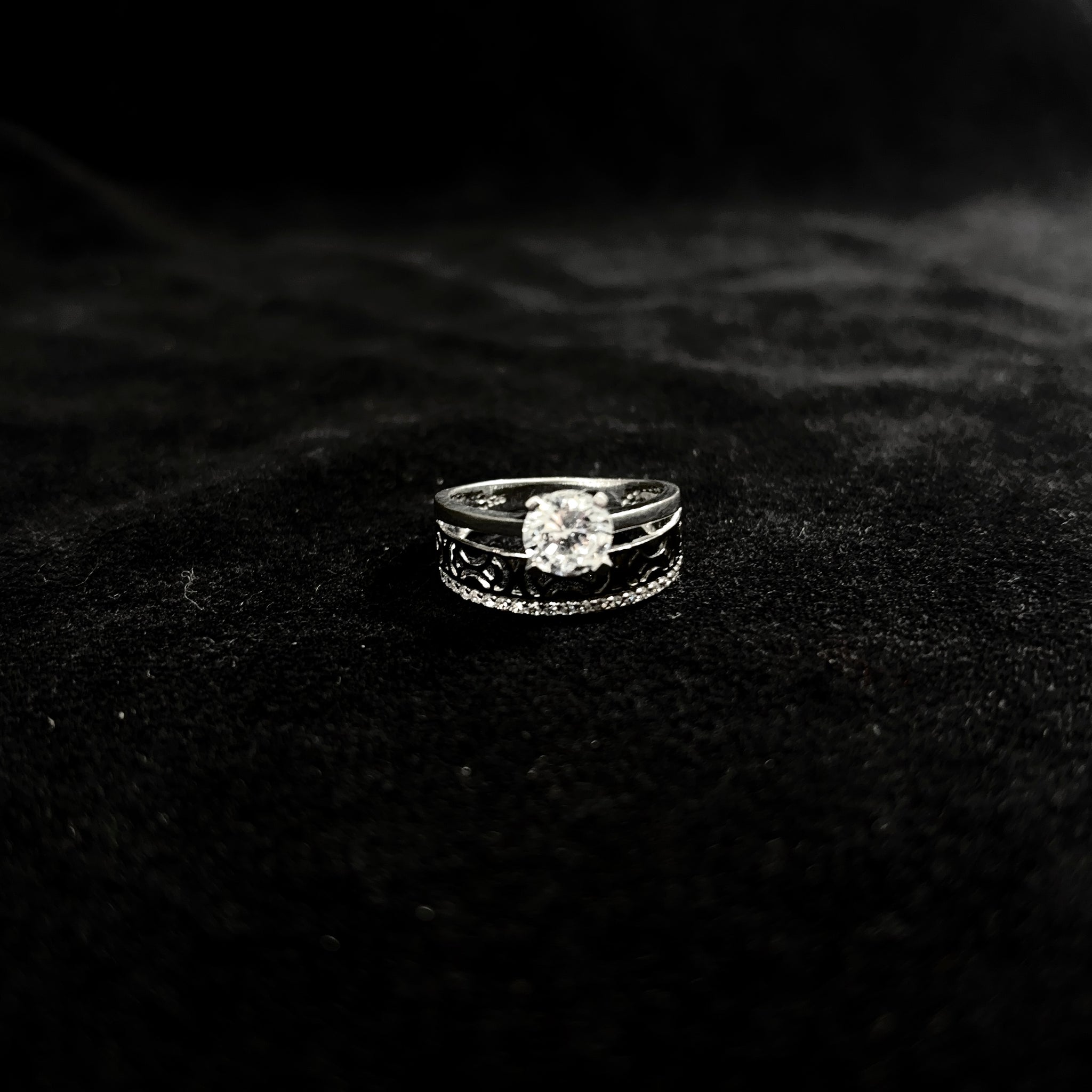 Silver Spark Ladies Ring - Silver 925