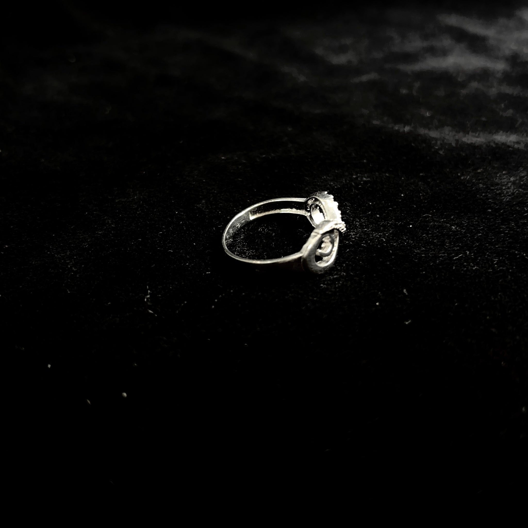 Lunar Halo Ladies Ring - Silver 925