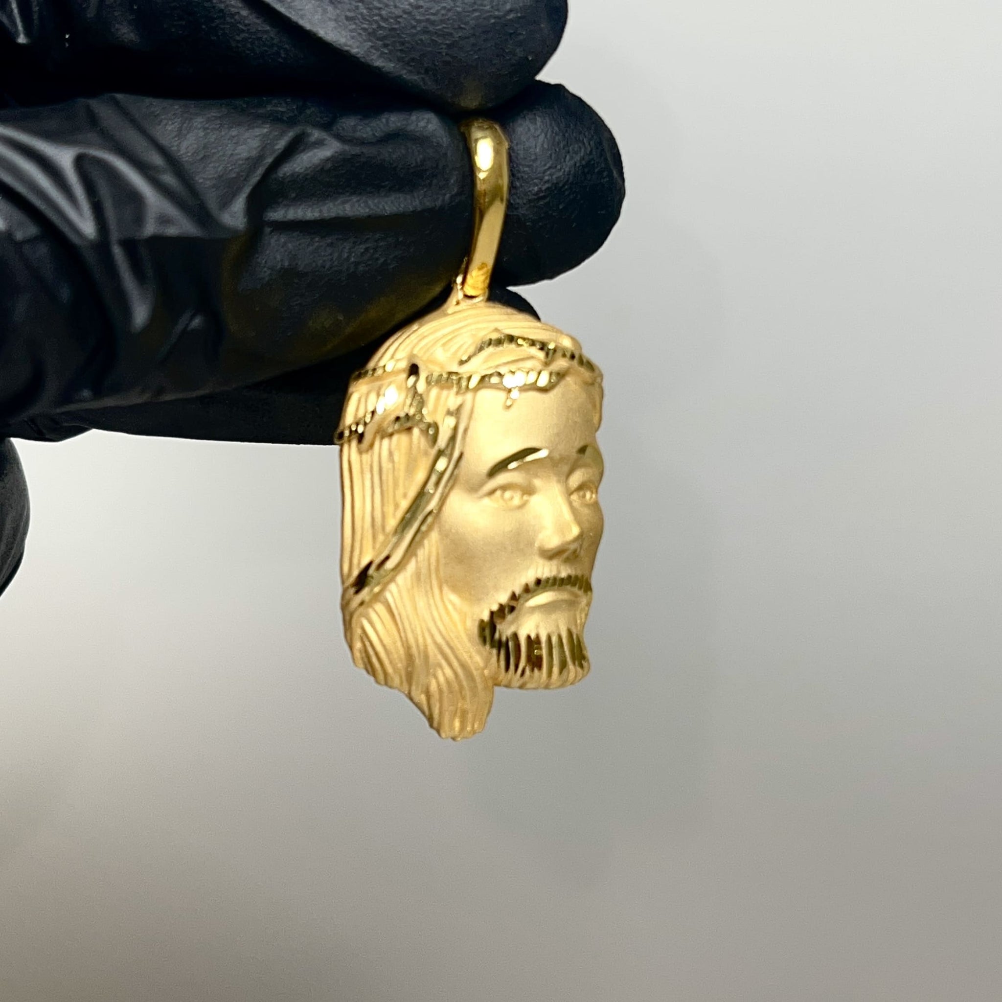 Jezus Face pendant - 14 Carat Gold  - 467
