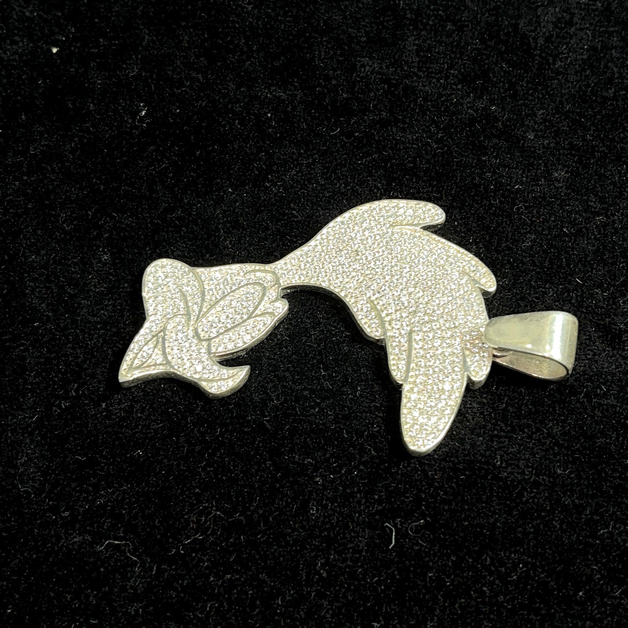 Iced Rose Hand Pendant – Silver 925 Gold Plated