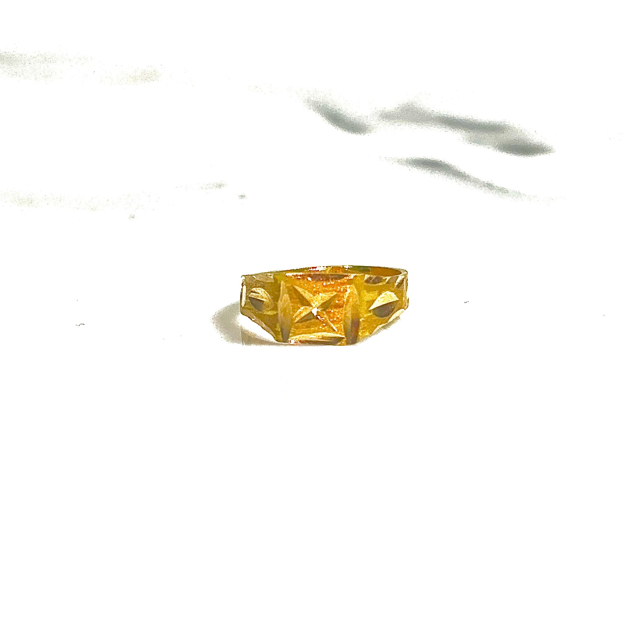 Golden Star Child Ring - 18 carat gold