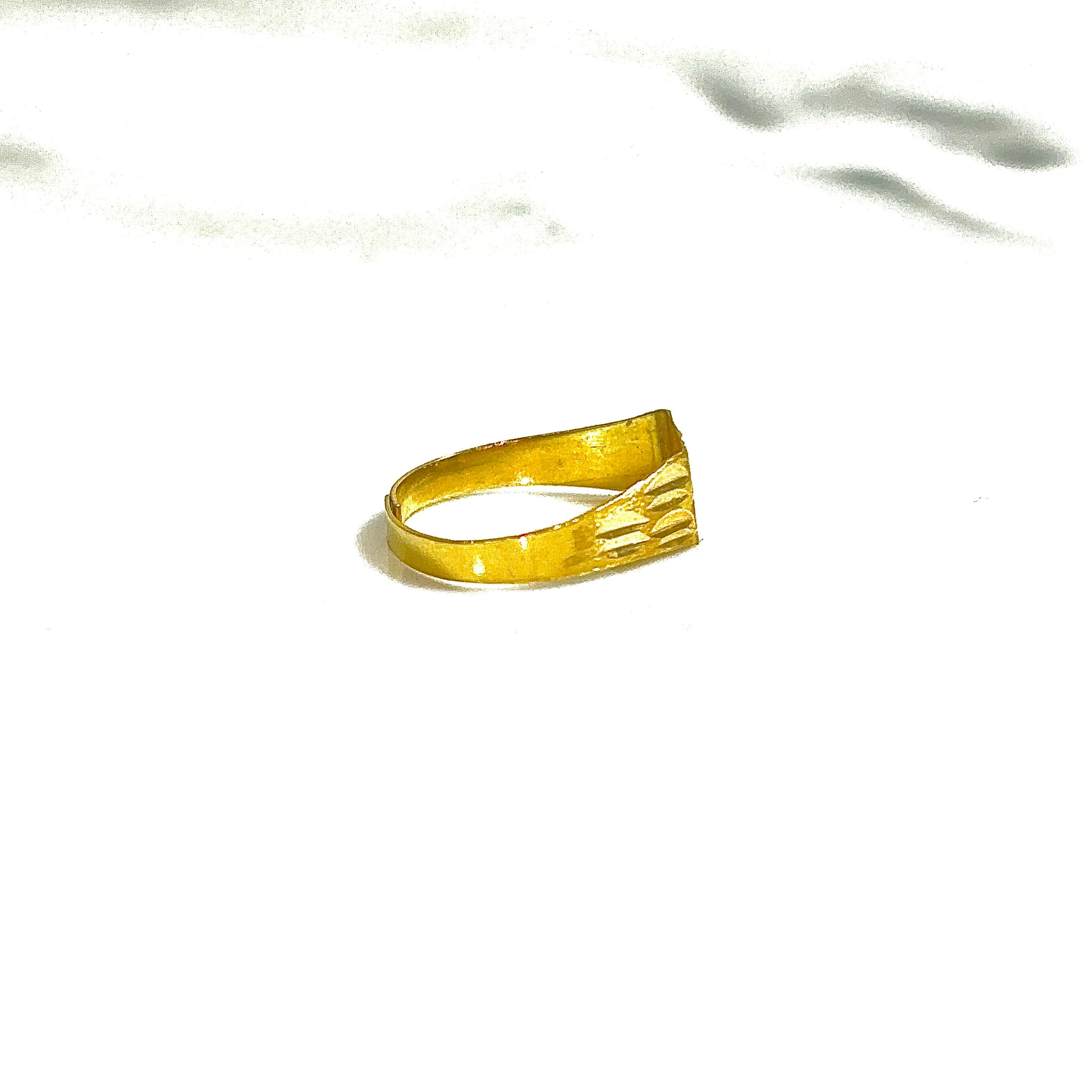 Flower Child Ring - 14 carat gold