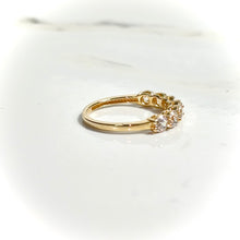 Honeycomb Gleam Ring - 14 carat gold