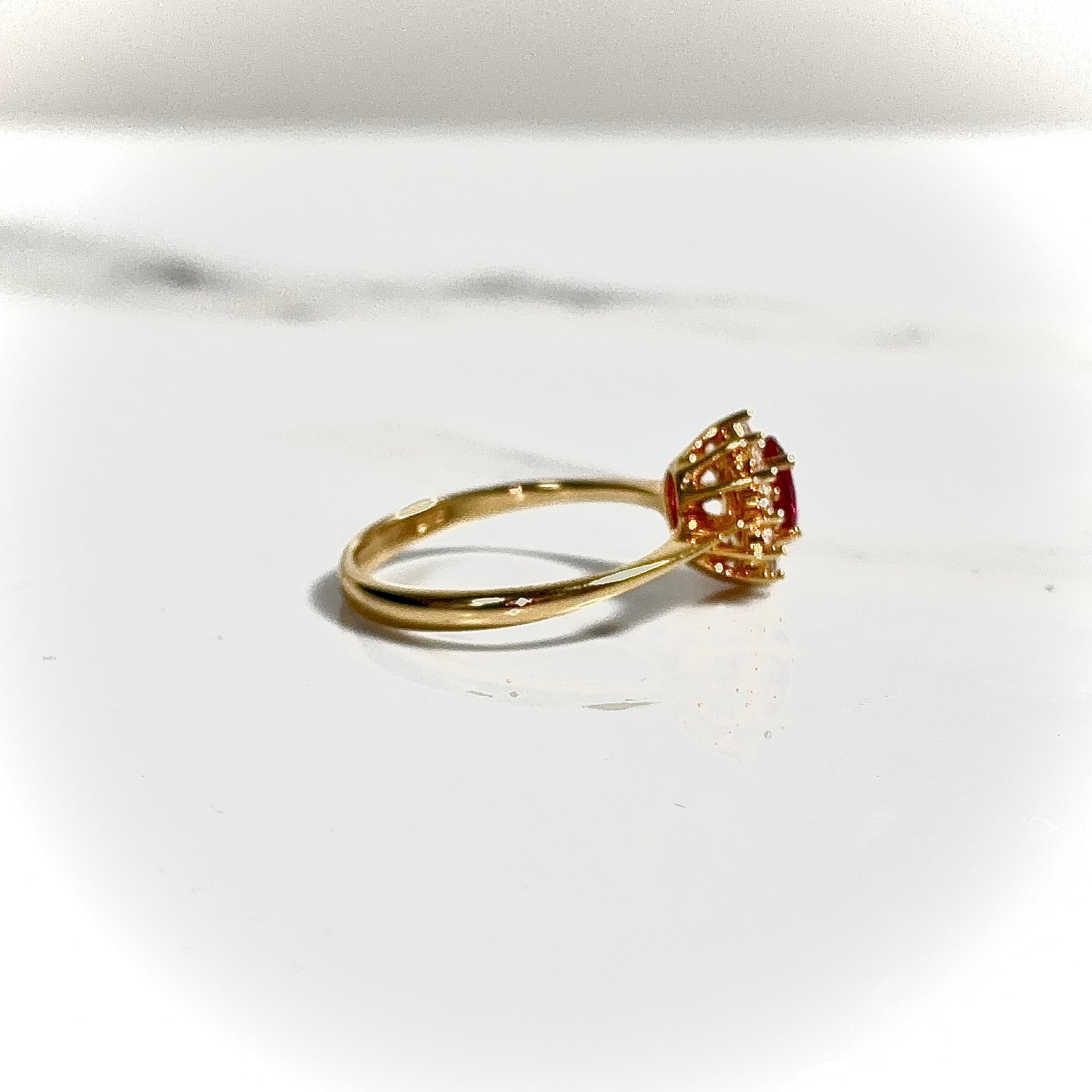 Red Emerald Ring - 14 carat gold