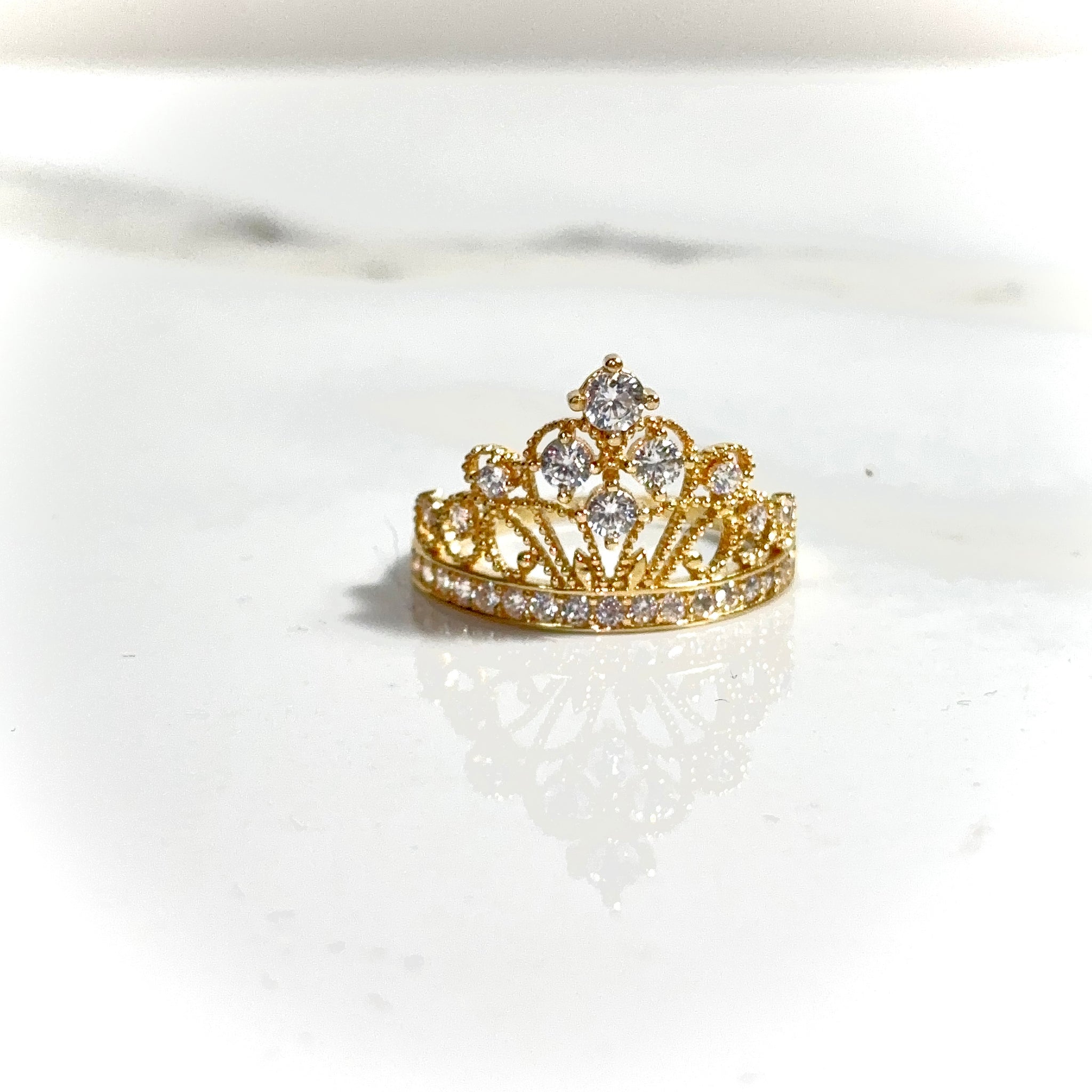 Triple Crown Ring - 18 carat gold