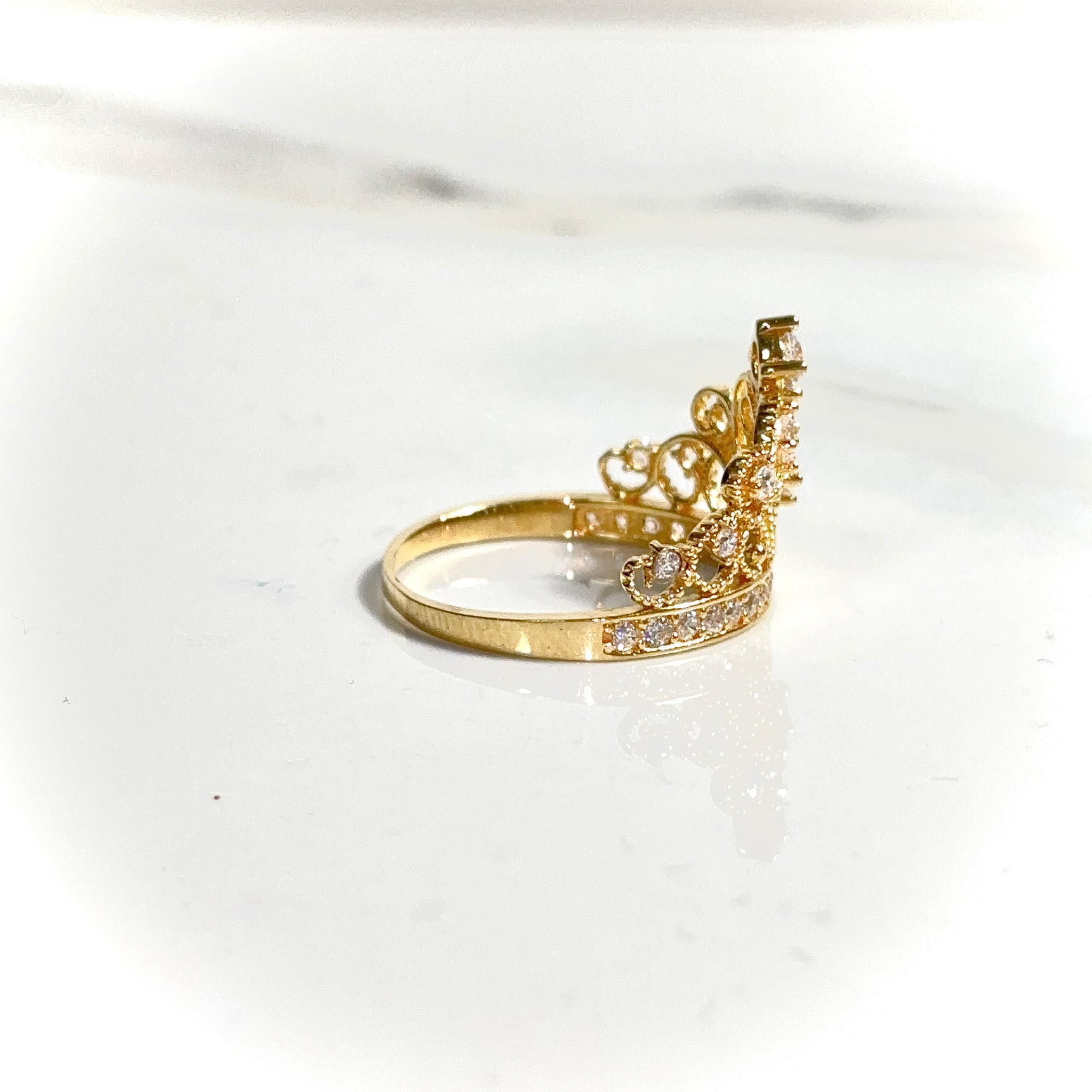 Triple Crown Ring - 18 carat gold