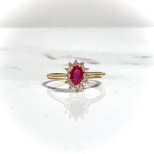 Red Emerald Ring - 14 carat gold