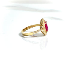Golden Emerald Ring - 18 carat gold