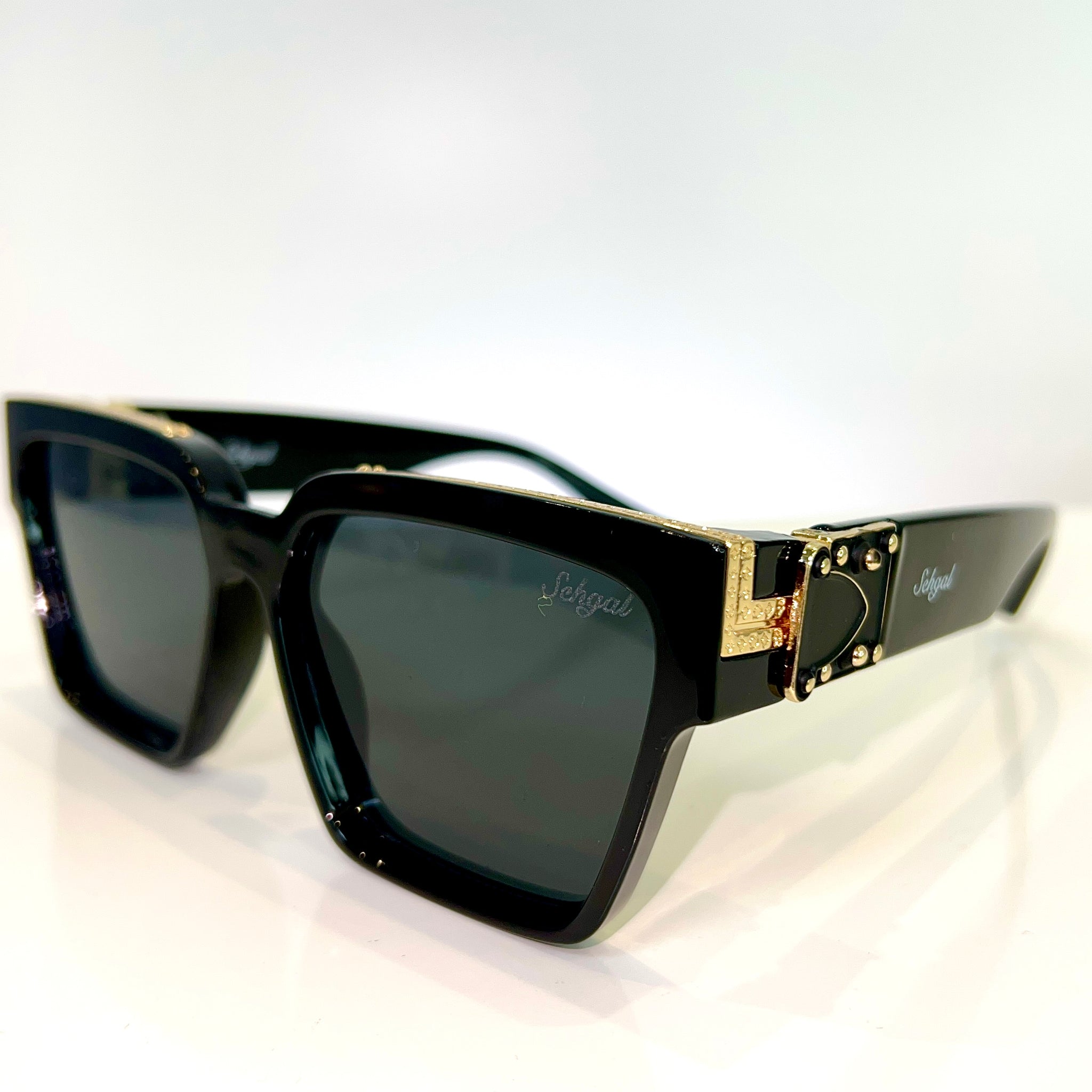 Majesty Glasses - 14 carat gold plated - Shiny black