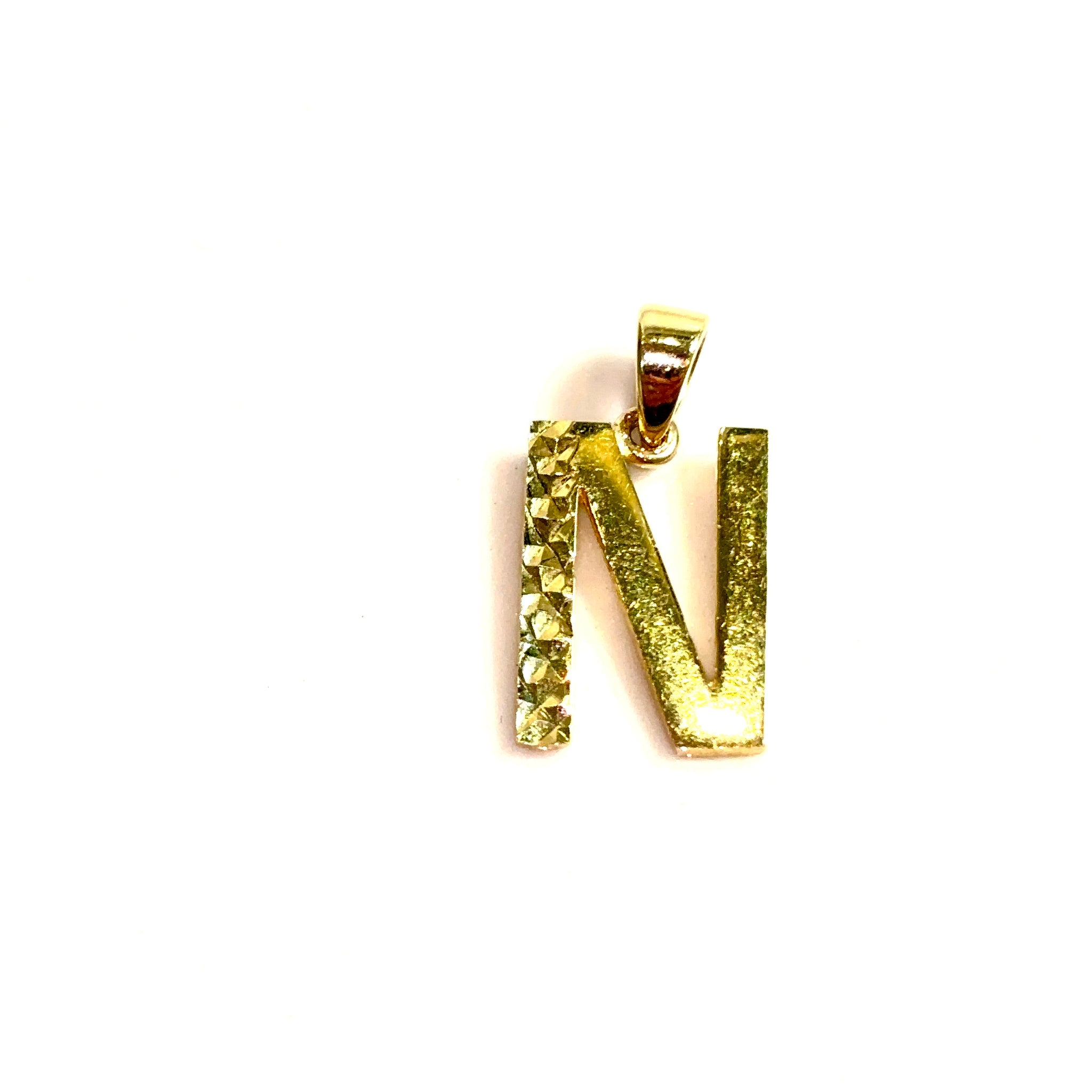 N Pendant - 14 carat gold