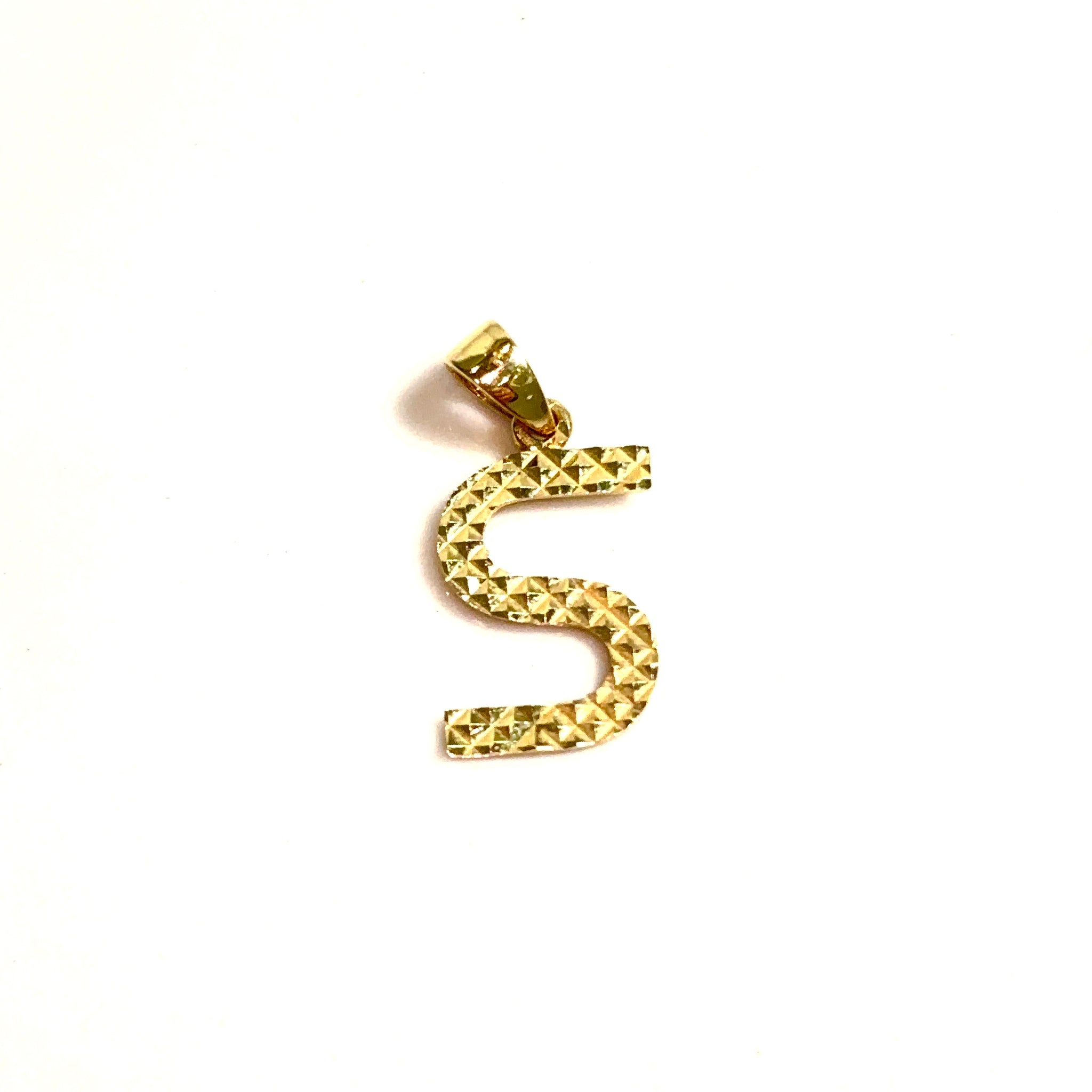 S Pendant - 14 carat gold