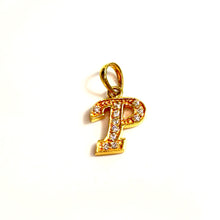 P Pendant - 14 carat gold