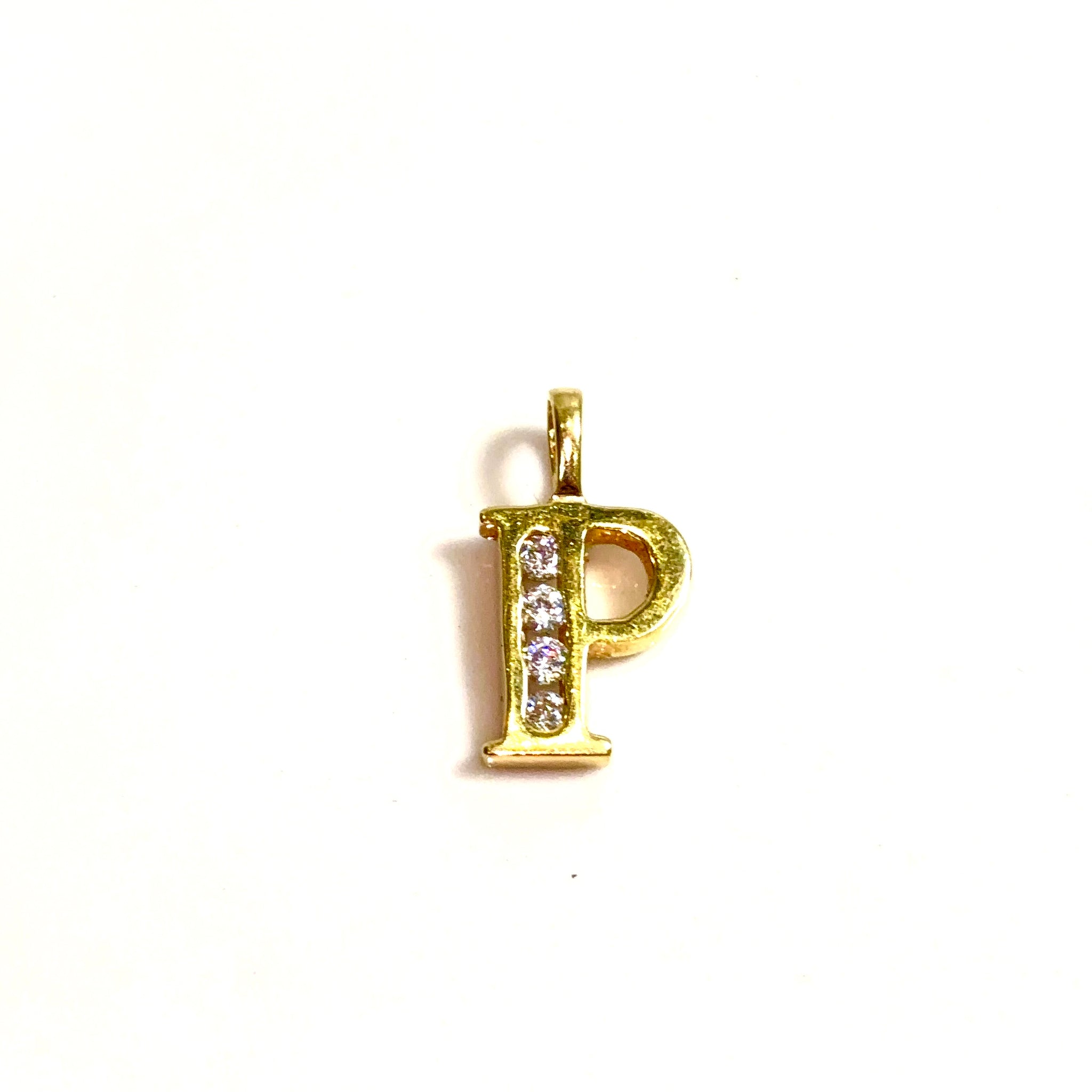 P Pendant - 14 carat gold