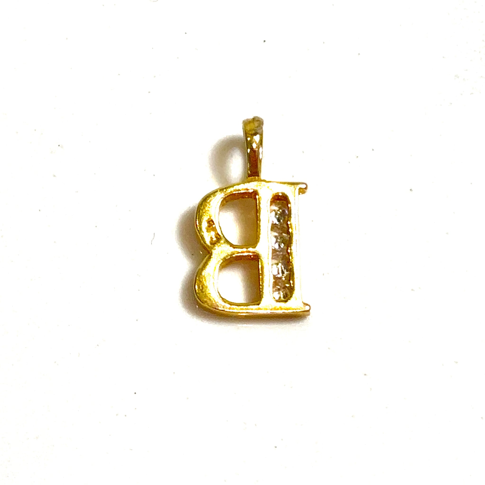 B Pendant - 14 carat gold