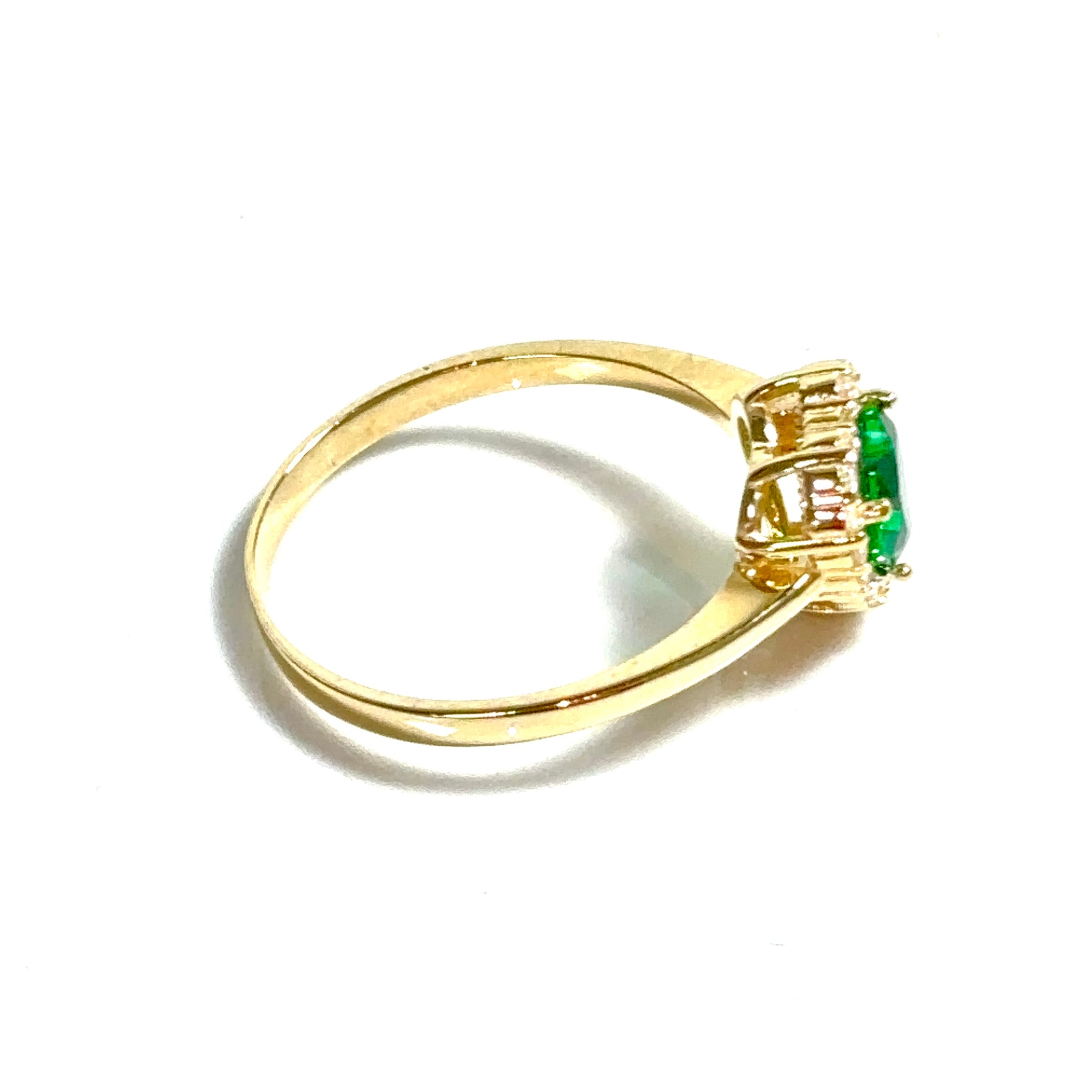 Emerald Heart Ring - 14 carat gold