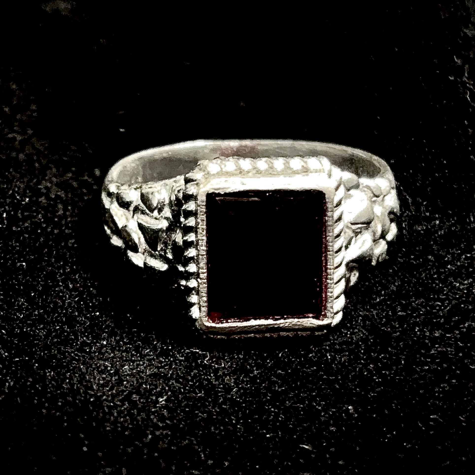 Red Square Ring - Silver 925