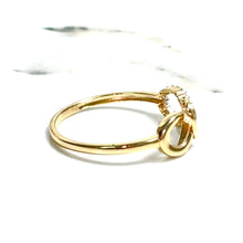 Heart Mask Ring - 14 carat gold
