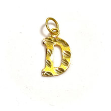 D Pendant - 14 carat gold