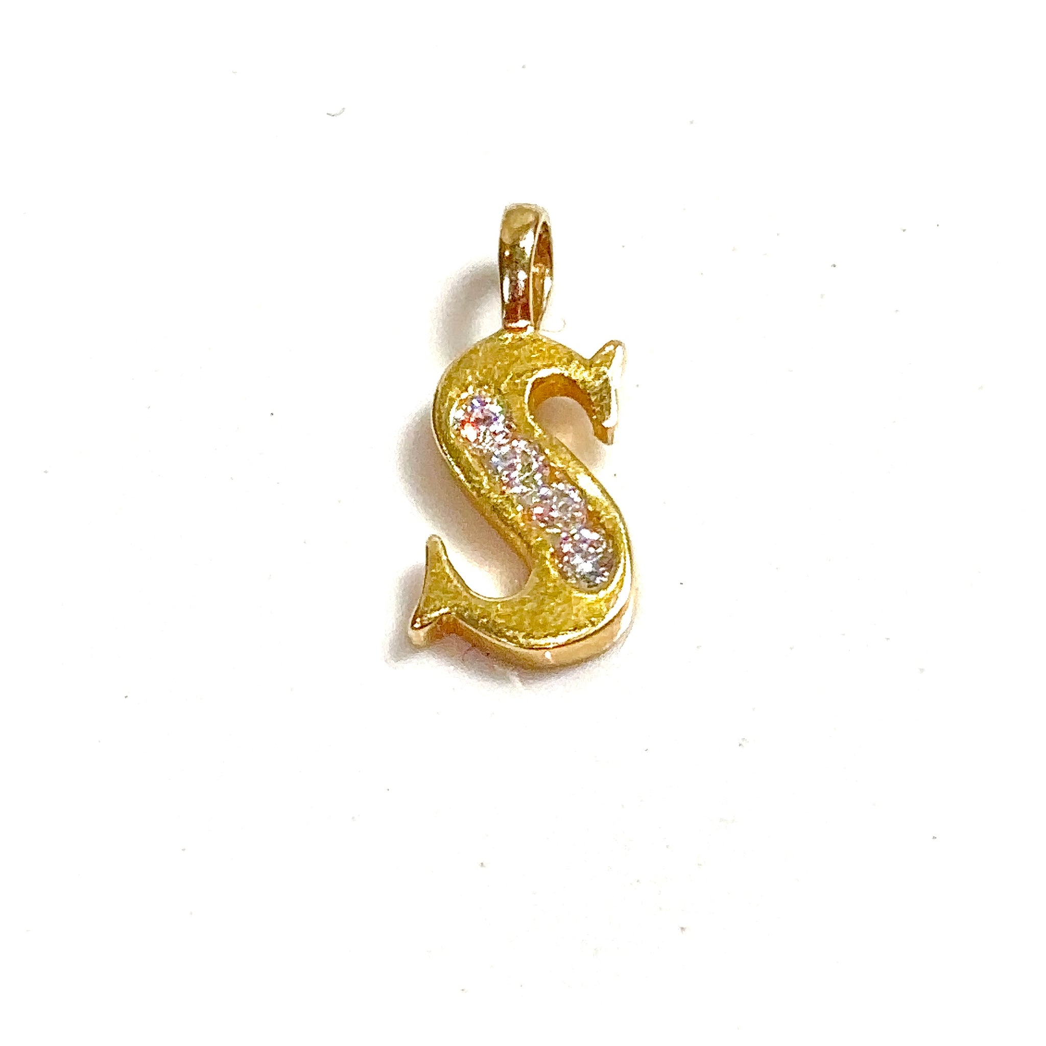 S Pendant - 14 carat gold
