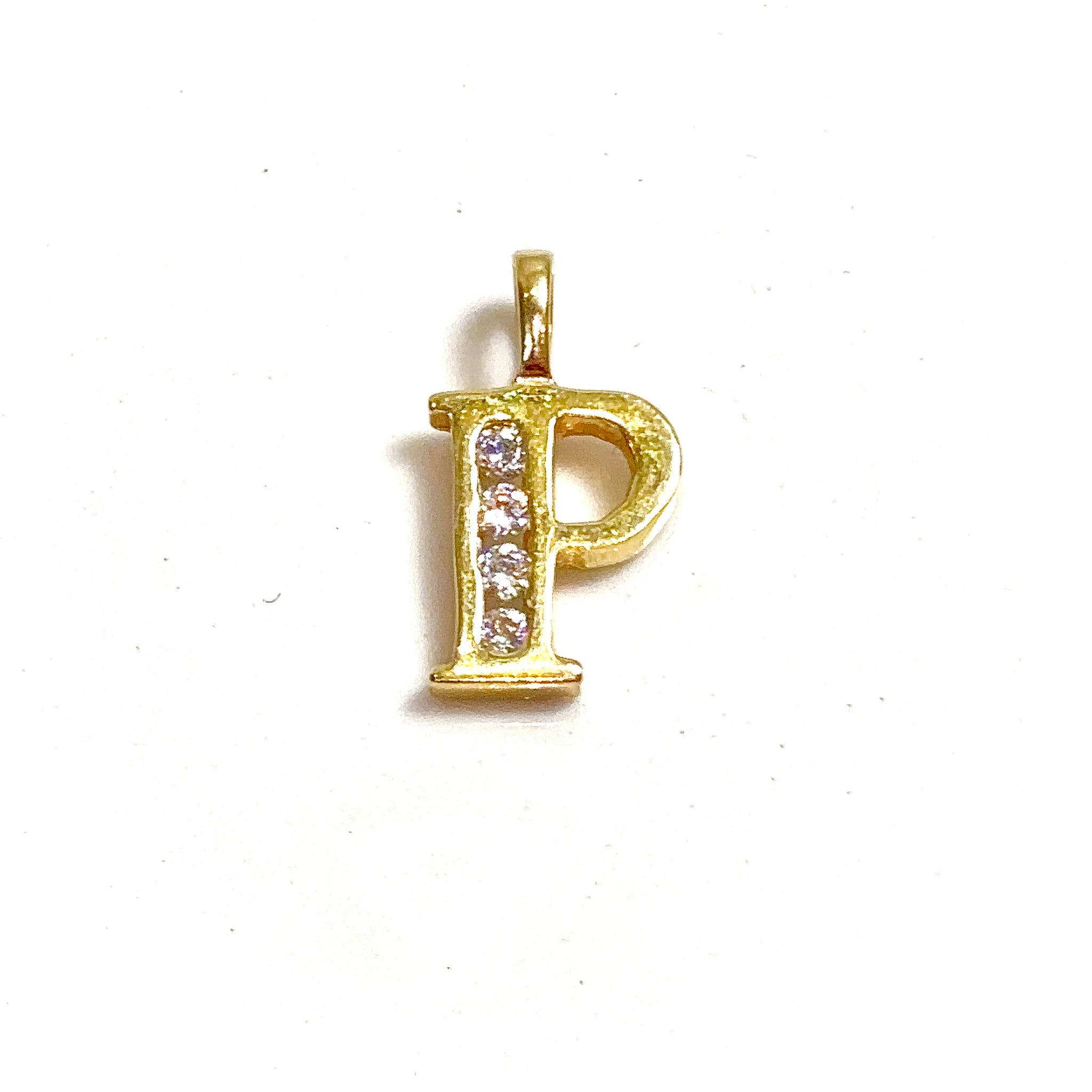 P Pendant - 14 carat gold
