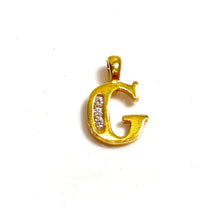 G Pendant - 14 carat gold