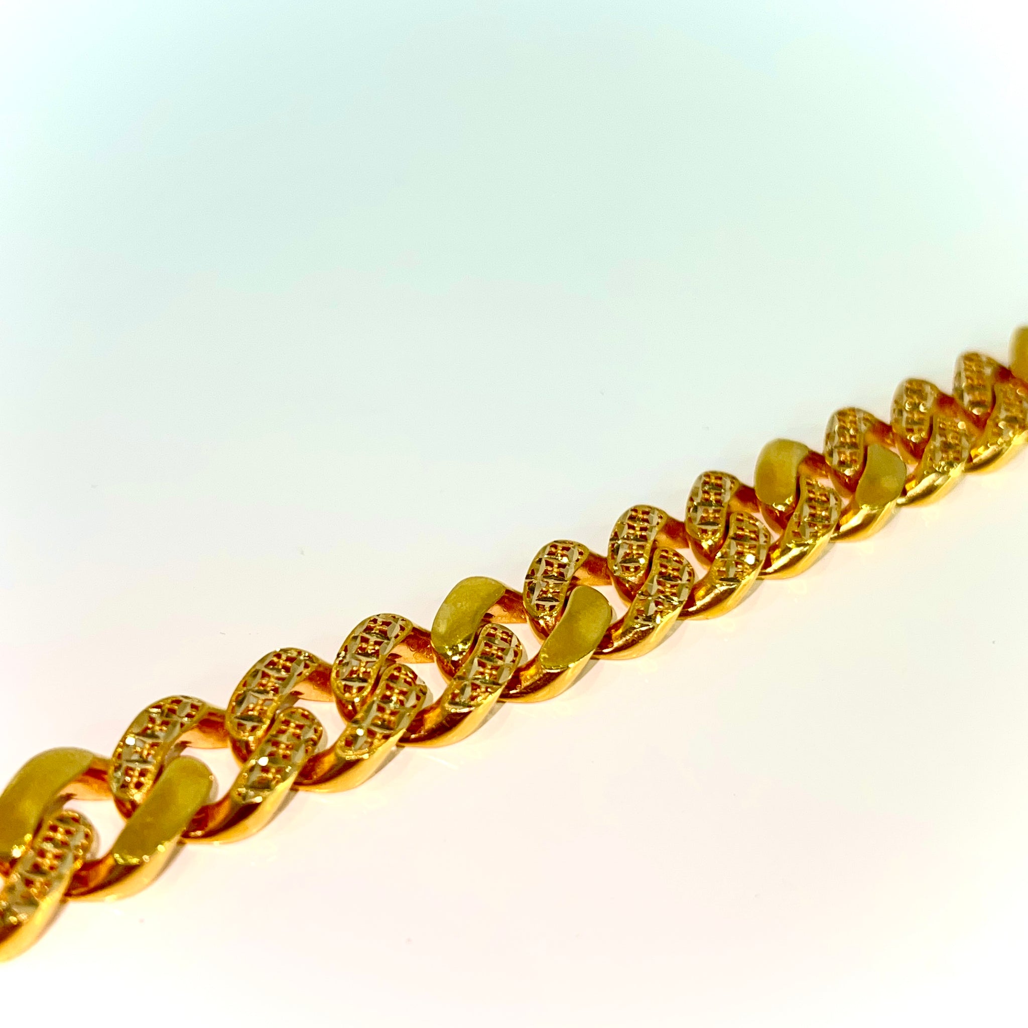 Cuban Link Bracelet - 22 carat gold - 20cm / 14mm