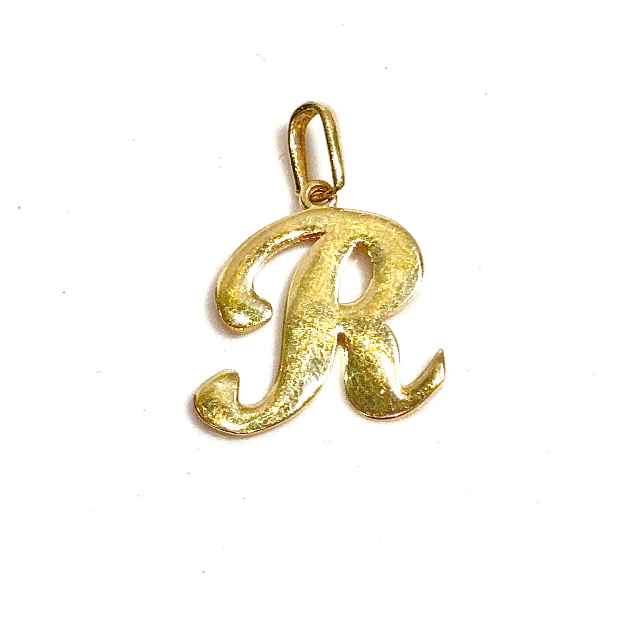R Pendant - 14 carat gold