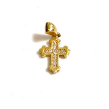Small Cross Pendant – 14 Carat Gold
